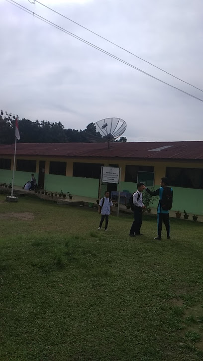 Perpustakaan Madrasah Tsanawiyah Perguruan GUPPI