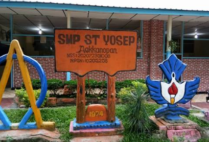SMP SWASTA SANTO YOSEP AEK KANOPAN
